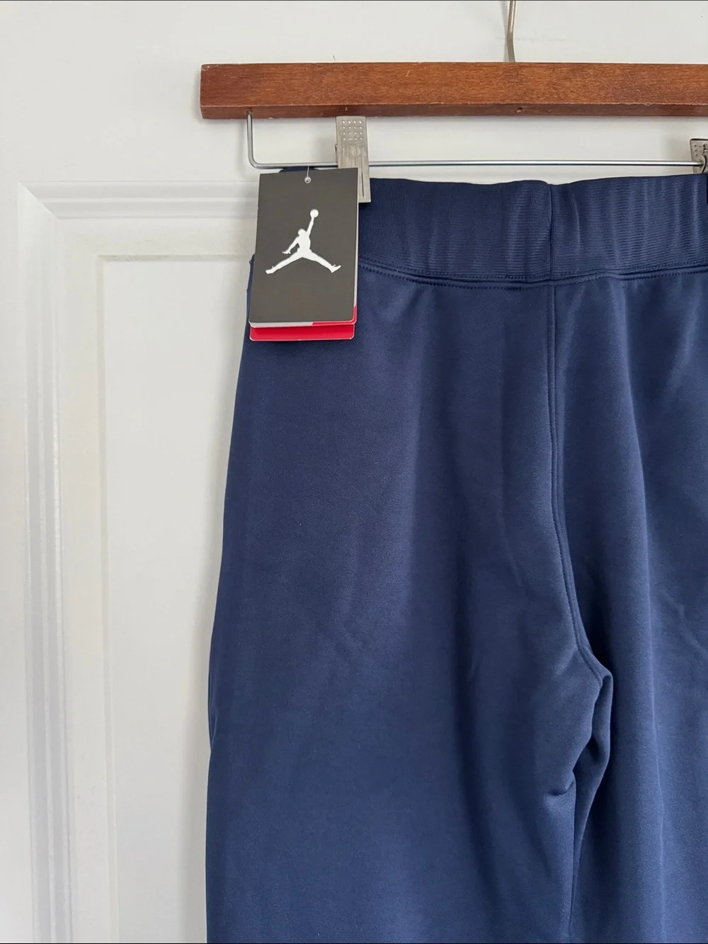 New Kids Nike Jordan Therma-Fit Dark Blue Sweatpants w Orange Logo M